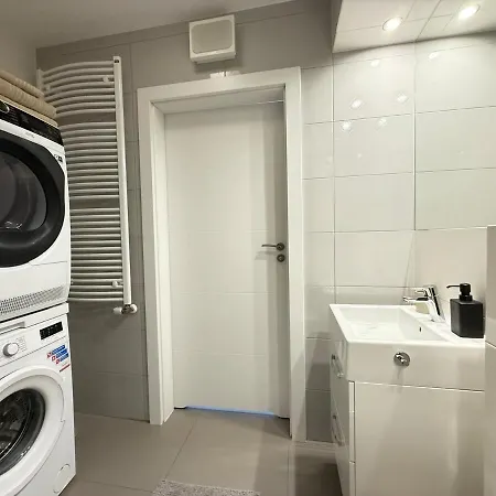 Superior Koko, 2 Rooms, 1 Bedroom, 3 Balcanies! Parking! Security And Recepcion 24h! 바르샤바